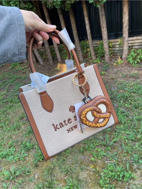kate spade Handbags - Kate spade Ellie Small Tote